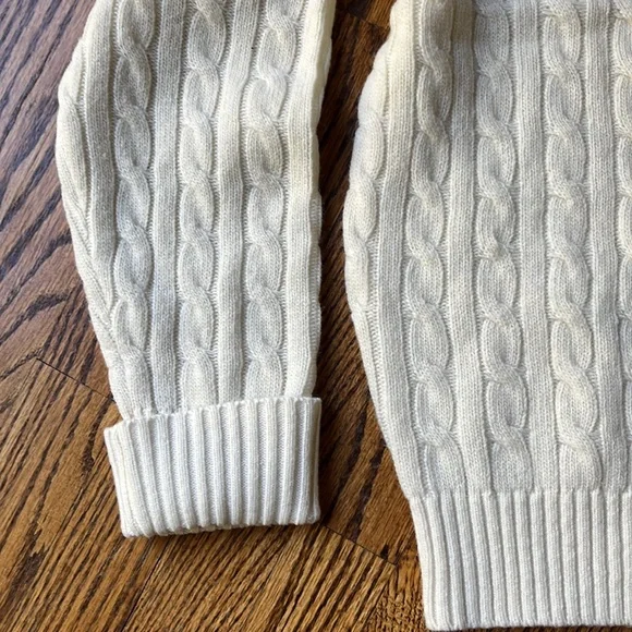Brandy Melville Cream Cable Knit Sweater - Picture 3 of 6